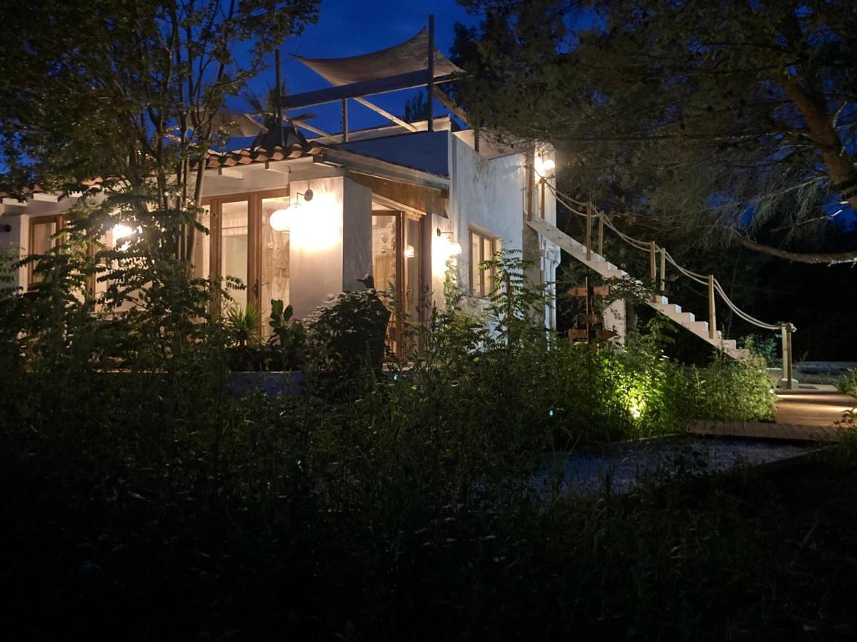 Nuitees Bohemes Bed and Breakfast Gajan  Εξωτερικό φωτογραφία