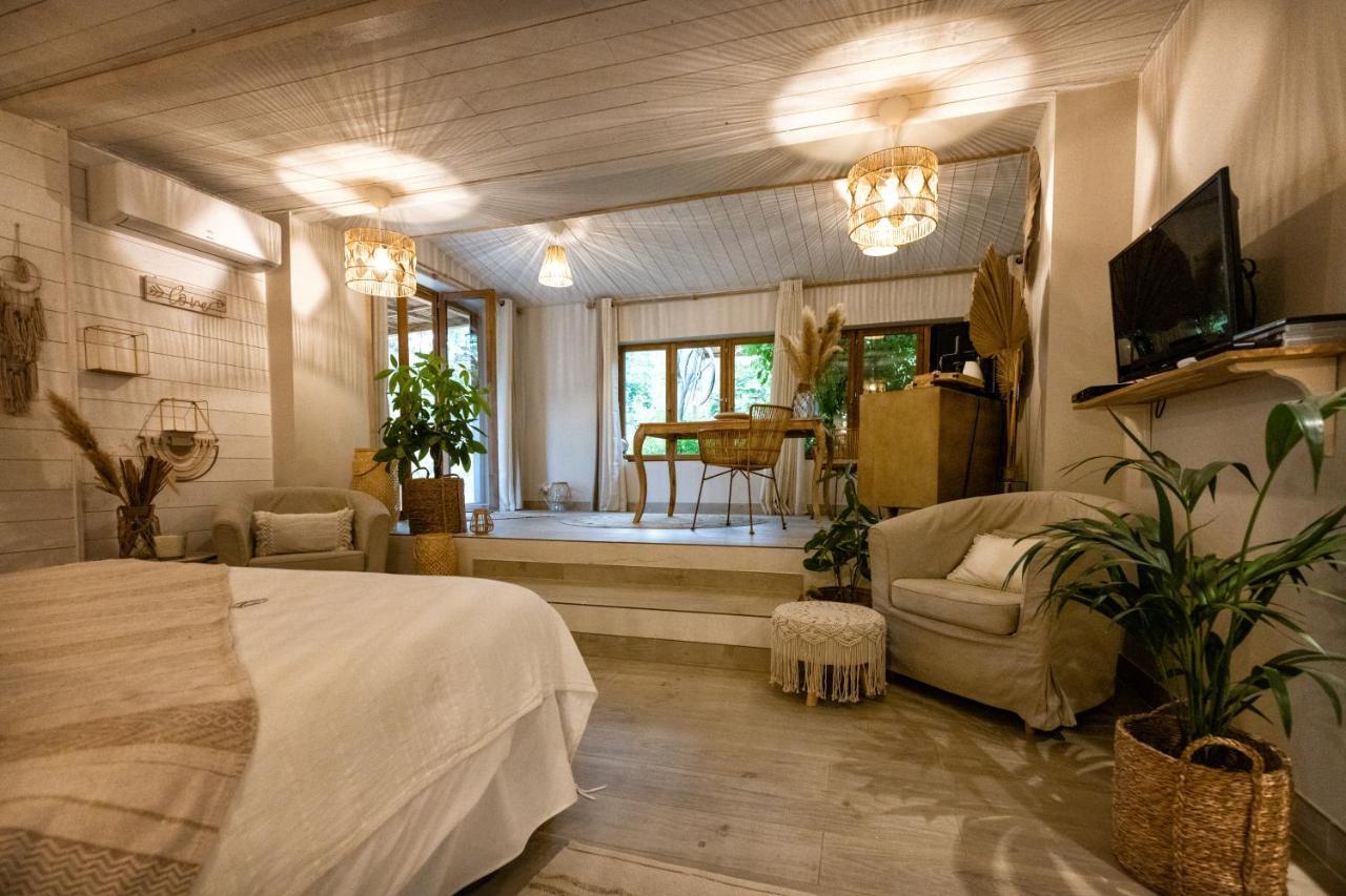 Nuitees Bohemes Bed and Breakfast Gajan  Εξωτερικό φωτογραφία