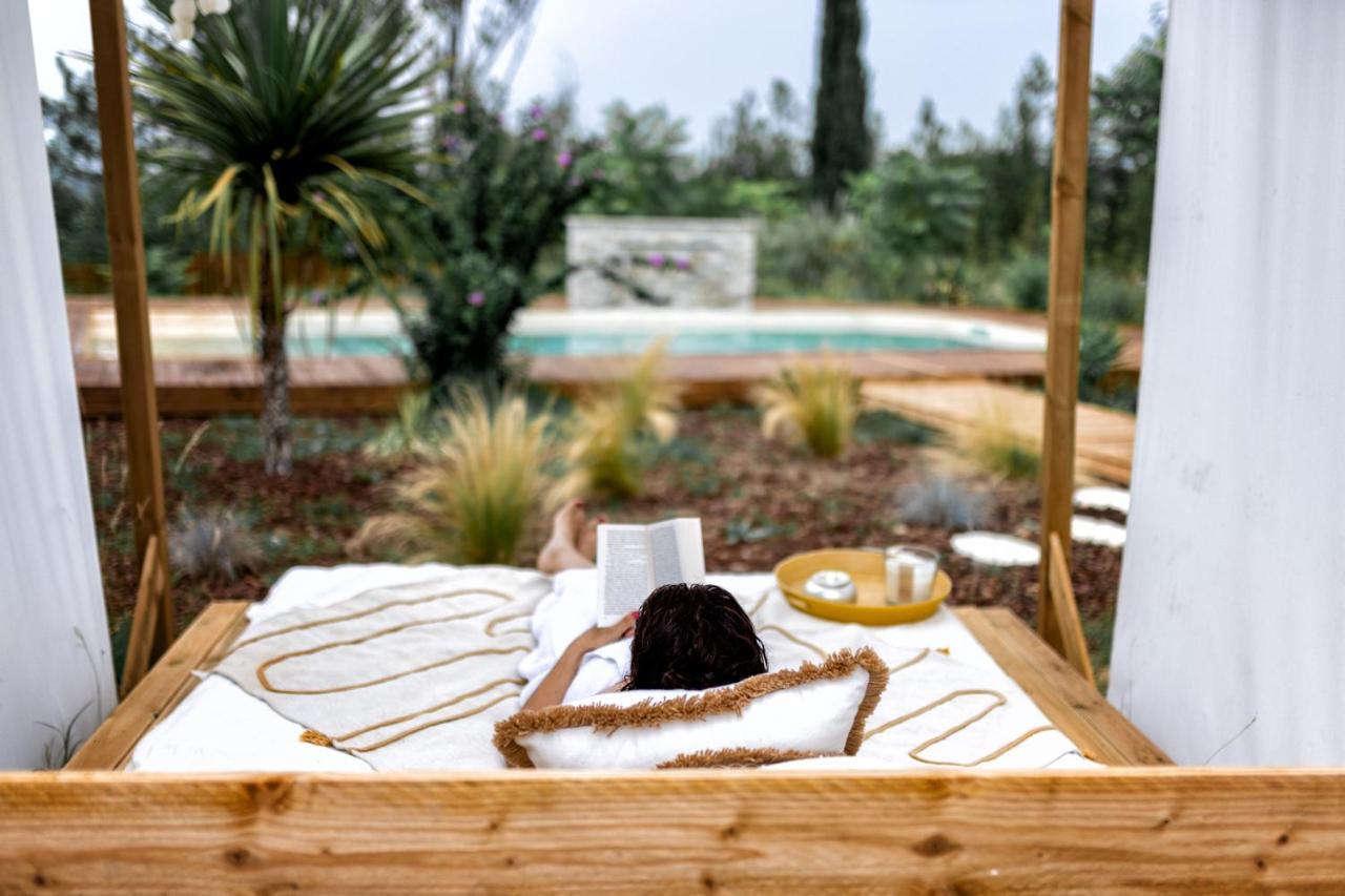 Nuitees Bohemes Bed and Breakfast Gajan  Εξωτερικό φωτογραφία